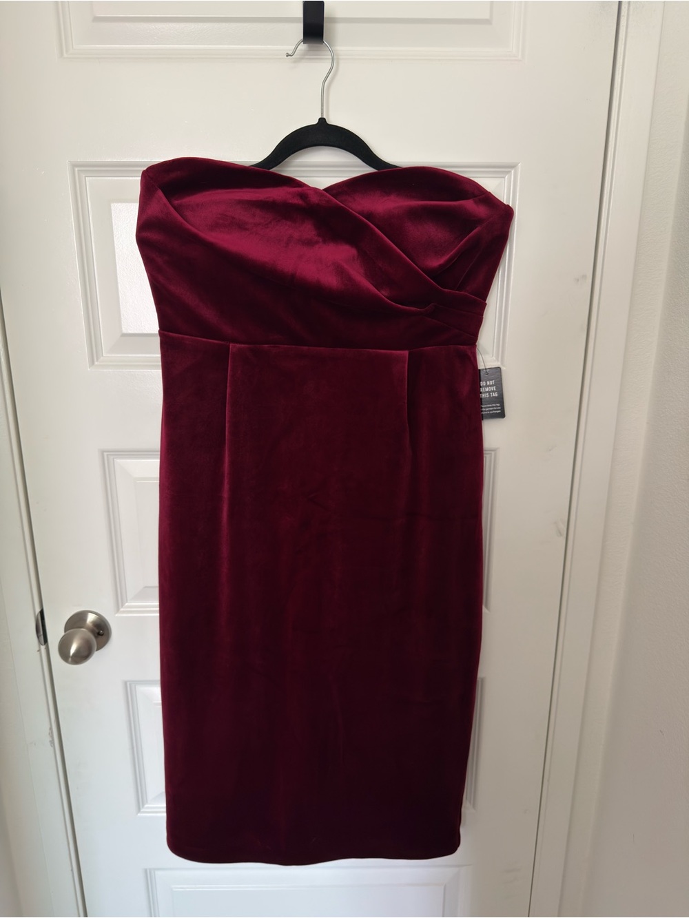 Express Strapless Velvet Sheath Dress - Burgundy